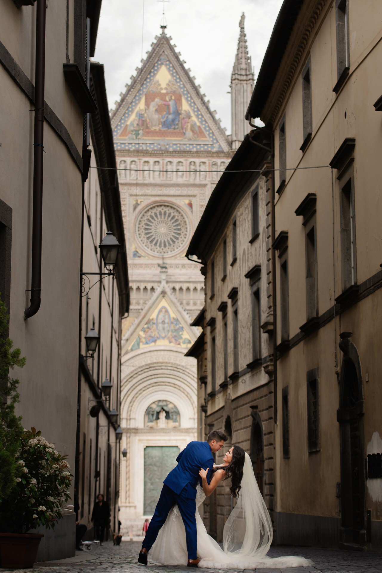 luxury destination wedding photographer in umbria